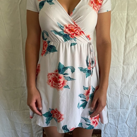 Meet your Posher, Olivia - Picture 3 of 16